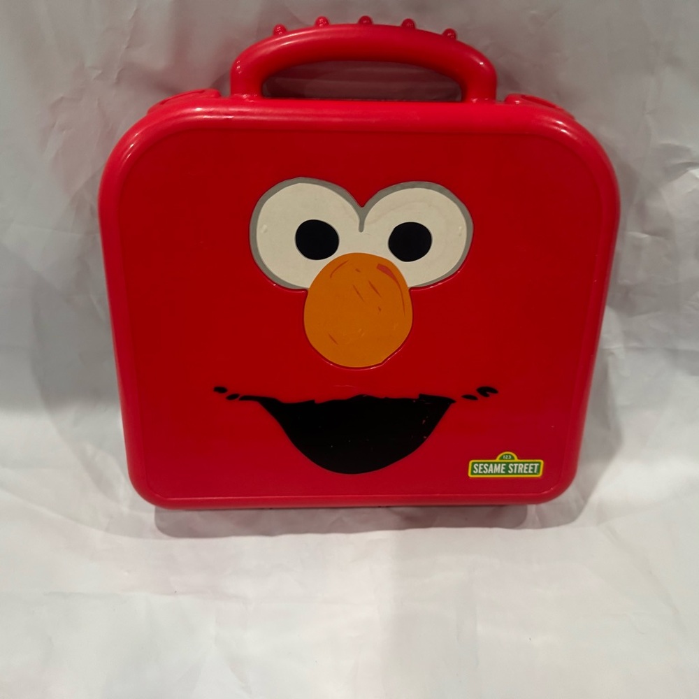 Sesame Street Elmo On the Go letter case